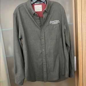 Men's Gray Button-Up Shirt